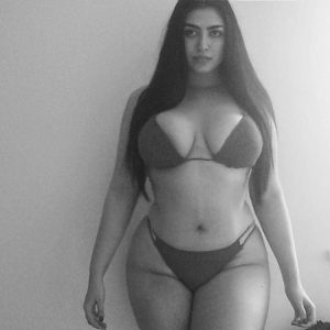 Timide qui test l’appli pour pas rester seule Nabila - rencontre-Milf-Le Mans